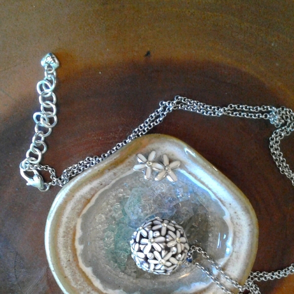 Brighton Jewelry Brighton Retired Love Daisy Set Poshmark